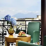 Una Hotels Napoli Hotell 4*