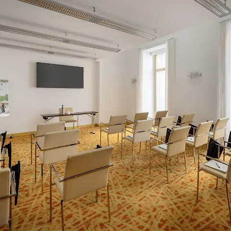 Una Hotels Napoli Szálloda Nápoly