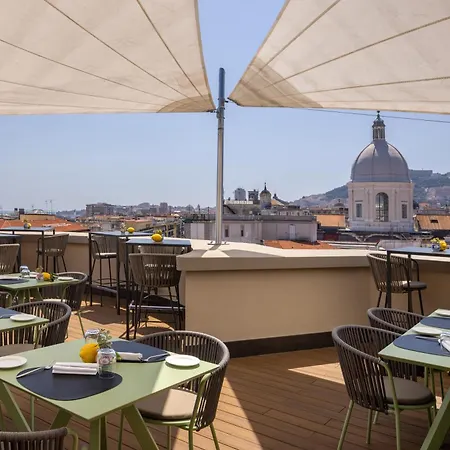 Una Hotels Napoli Szálloda Nápoly