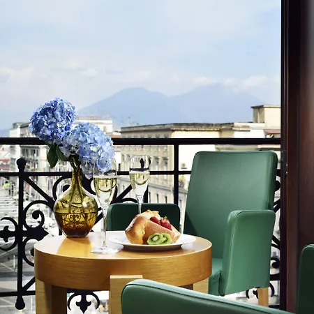 Una Hotels Napoli Hotel 4*
