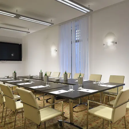 Una Hotels Napoli Neapel