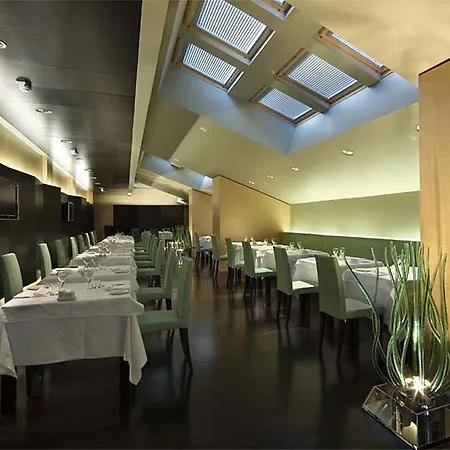 Szálloda Una Hotels Napoli 4*