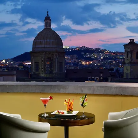 Una Hotels Napoli Nápoly