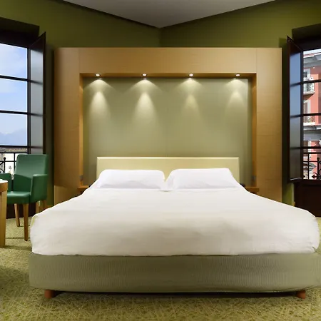Una Hotels Napoli
