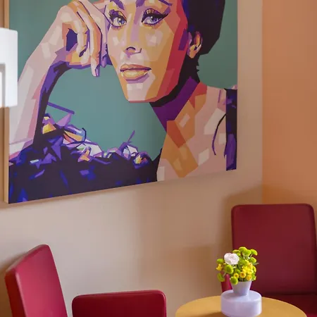 Una Hotels Napoli 4* Nápoly