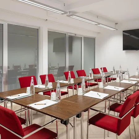 Szálloda Una Hotels Napoli Nápoly