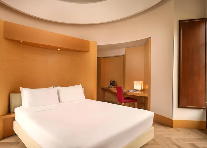 Hotel Una Hotels Napoli 4*