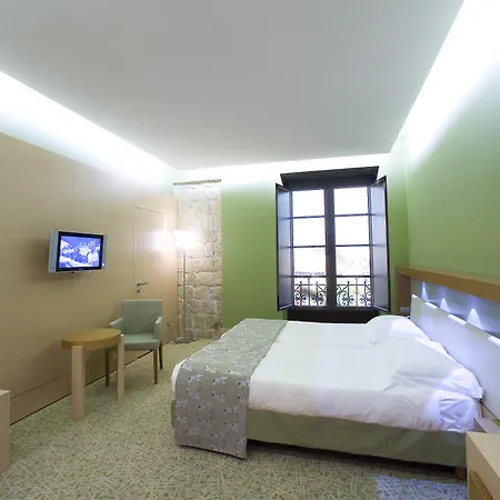 Отель Una Hotels Napoli