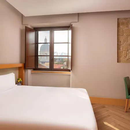Szálloda Una Hotels Napoli 4*
