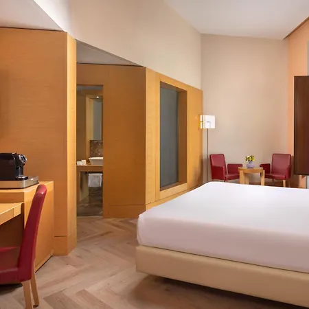 Una Hotels Napoli Szálloda 4*