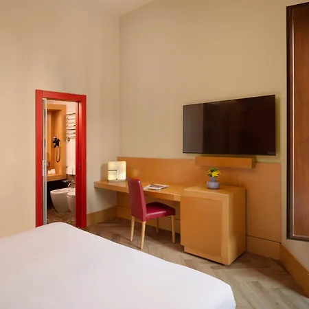Una Hotels Napoli 4*