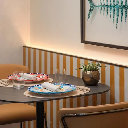 Una Hotels Napoli Hotel 4*