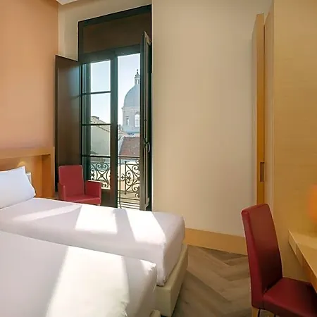 Una Hotels Napoli Отель