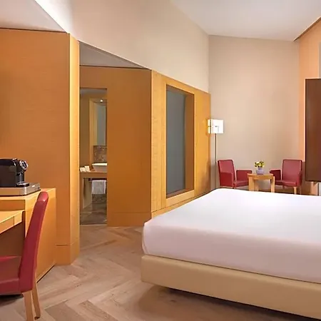 Una Hotels Napoli 4*