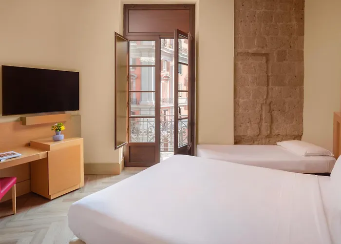 Una Hotels Napoli 4*