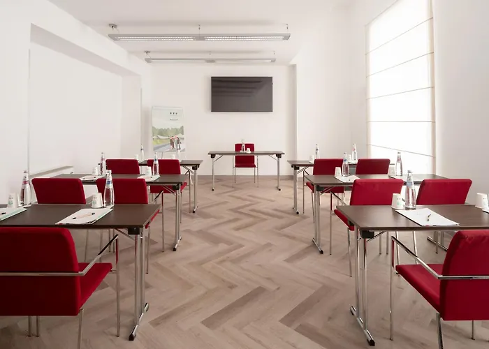 Ξενοδοχείο Una Hotels Napoli 4*