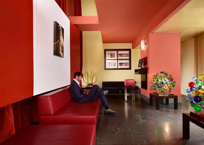 Una Hotels Napoli 4* Neapol